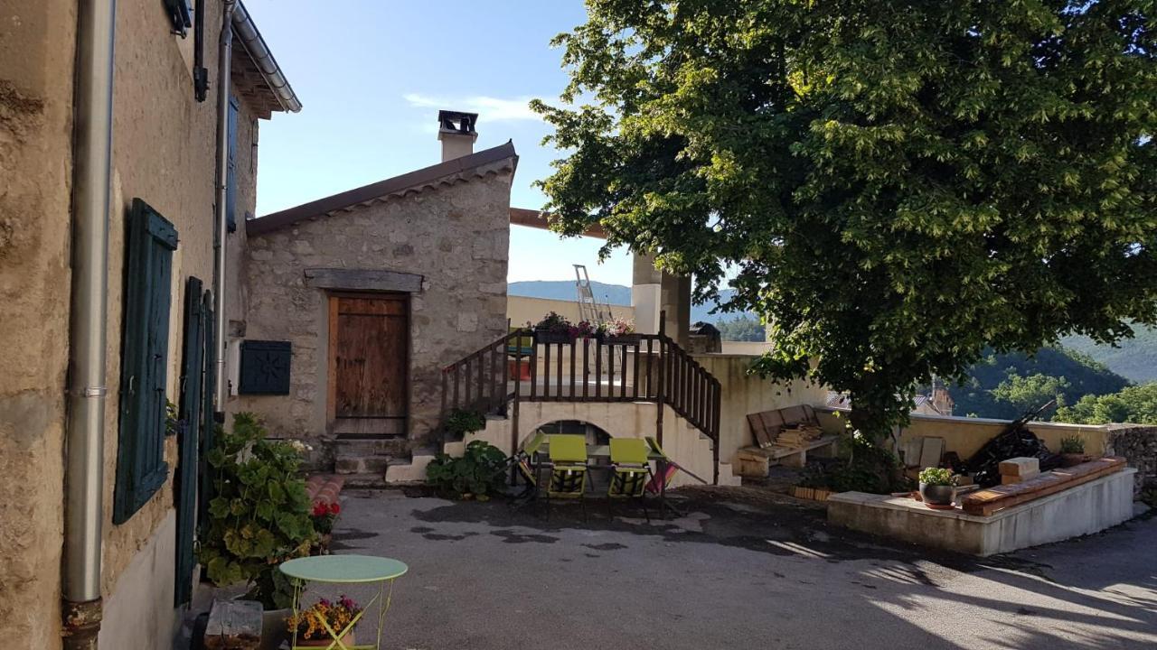 La Maison Des Soleils Apartment Soleilhas Exterior foto